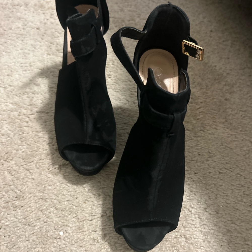 TOP Moda Black Peep-Toe Heels